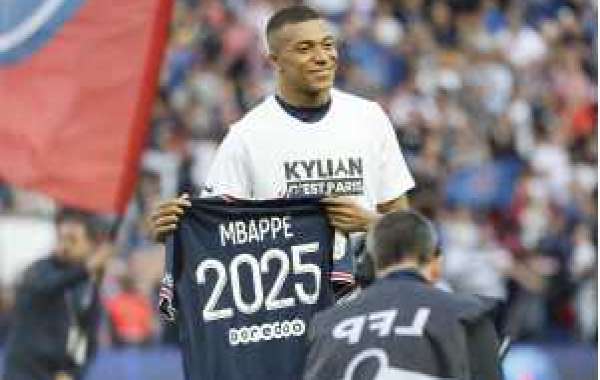 Mbappé abandonne son rêve d'enfant pour renouer avec le Paris Saint-Germain